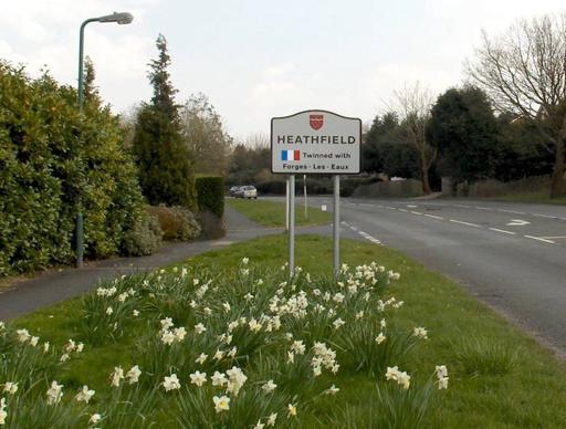 A photograph of Heathfield, East Sussex, Gateway sign erected in 2007
