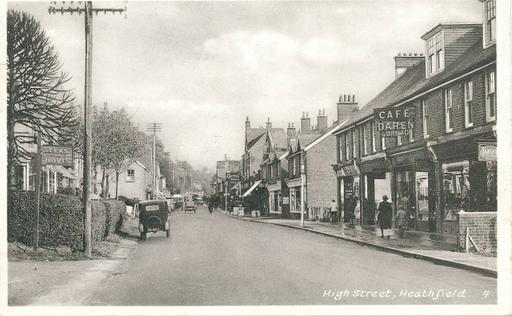 A photograph of Heathfield High Street, Heathfield, East Sussex c1920
